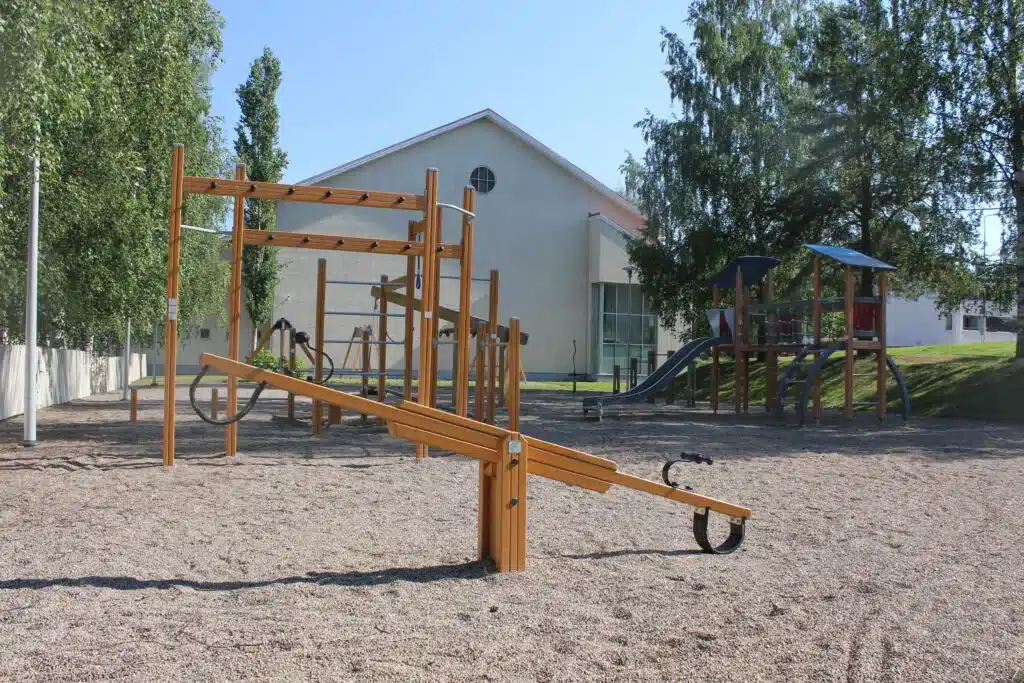 Leikkikentta-1024x683-1.jpg Leikkikentta-1024x683-1.jpg